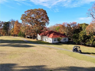 Paradise awaits just off the 14th Fairway! This immaculately on Holiday Island Golf Course in Arkansas - for sale on GolfHomes.com, golf home, golf lot