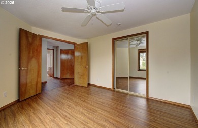 Fairway Village Move In Ready! One Level Two Bedroom Two Full on Fairway Village Golf and Country Club in Washington - for sale on GolfHomes.com, golf home, golf lot