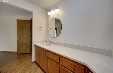 Fairway Village Move In Ready! One Level Two Bedroom Two Full on Fairway Village Golf and Country Club in Washington - for sale on GolfHomes.com, golf home, golf lot