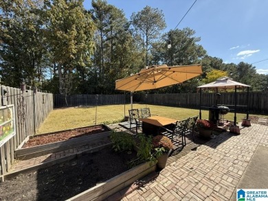 Welcome home! This spacious 3-bedroom, 2-bath residence is on Timberline Golf Club in Alabama - for sale on GolfHomes.com, golf home, golf lot