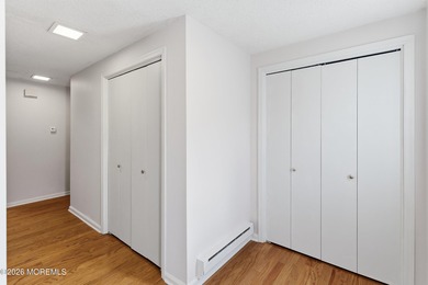 Welcome to this well-maintained 2 bedroom, 2 bathroom on Rossmoor Golf Club in New Jersey - for sale on GolfHomes.com, golf home, golf lot