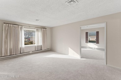 Welcome to this well-maintained 2 bedroom, 2 bathroom on Rossmoor Golf Club in New Jersey - for sale on GolfHomes.com, golf home, golf lot