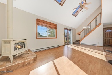 RARE OPPORTUNITY! BACK ON THE MARKET Buyer Financing Fell on The Hideout Golf in Pennsylvania - for sale on GolfHomes.com, golf home, golf lot