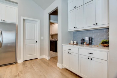 Beautiful Golf Course Home - Motivated Seller! This stunning on Pheasant Run in Oklahoma - for sale on GolfHomes.com, golf home, golf lot