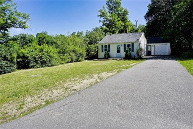 Set on a little over 1 acre, this 5 room ranch has 3 bedrooms, 1 on Green Woods Country Club in Connecticut - for sale on GolfHomes.com, golf home, golf lot