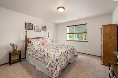 MLS# 290107 Tucked into Loden Greens, in the middle of Canyon on Canyon Lakes Golf Course in Washington - for sale on GolfHomes.com, golf home, golf lot