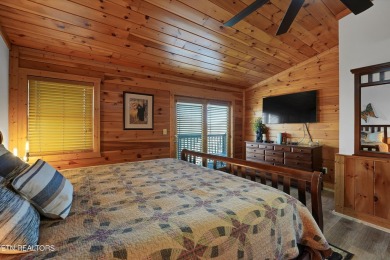 Gorgeous, Updated Investment Cabin Available in Pigeon Forge! on Gatlinburg Golf Course in Tennessee - for sale on GolfHomes.com, golf home, golf lot