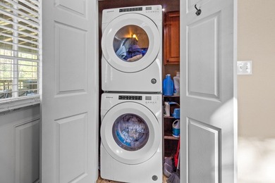 585 Pinehurst Drive offers the perfect blend of comfort, privacy on Rayburn Country Club in Texas - for sale on GolfHomes.com, golf home, golf lot