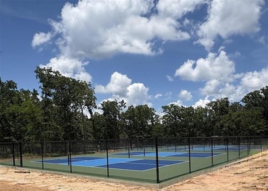 Gated country club living on the shores of Cedar Creek Lake! on Pinnacle Golf and Boat Club in Texas - for sale on GolfHomes.com, golf home, golf lot