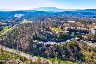 Gorgeous, Updated Investment Cabin Available in Pigeon Forge! on Gatlinburg Golf Course in Tennessee - for sale on GolfHomes.com, golf home, golf lot