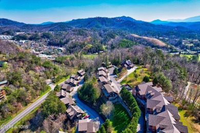 Gorgeous, Updated Investment Cabin Available in Pigeon Forge! on Gatlinburg Golf Course in Tennessee - for sale on GolfHomes.com, golf home, golf lot