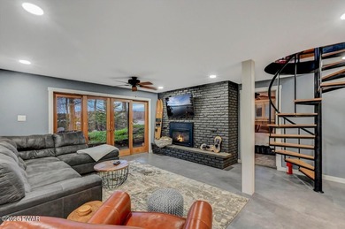 Stunning Roamingwood Lakefront Retreat in The Hideout - Fully on The Hideout Golf in Pennsylvania - for sale on GolfHomes.com, golf home, golf lot