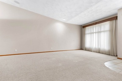 Beautiful partially exposed ranch condo overlooking the Red Barn on Red Barn Golf Course in Illinois - for sale on GolfHomes.com, golf home, golf lot