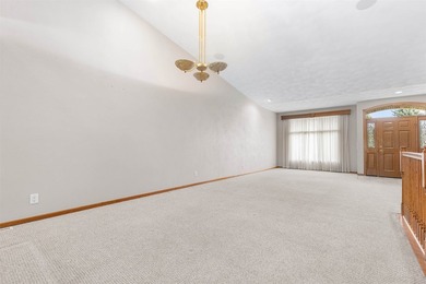 Beautiful partially exposed ranch condo overlooking the Red Barn on Red Barn Golf Course in Illinois - for sale on GolfHomes.com, golf home, golf lot