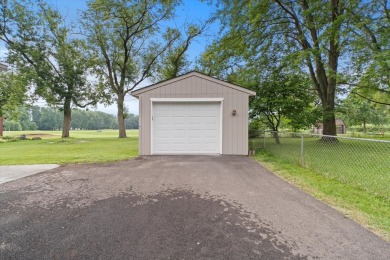 Ready for a home superior to new construction? Welcome to 3015 on McHenry Country Club in Illinois - for sale on GolfHomes.com, golf home, golf lot