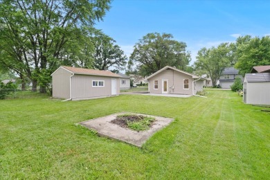 Ready for a home superior to new construction? Welcome to 3015 on McHenry Country Club in Illinois - for sale on GolfHomes.com, golf home, golf lot