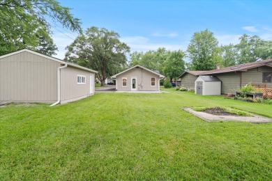 Ready for a home superior to new construction? Welcome to 3015 on McHenry Country Club in Illinois - for sale on GolfHomes.com, golf home, golf lot
