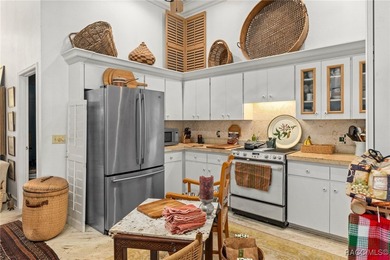 Black Diamond Ranch: Your Sun-Drenched Florida Oasis! Discover on Black Diamond Ranch Golf Course in Florida - for sale on GolfHomes.com, golf home, golf lot