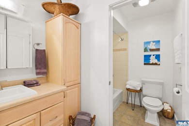 Tastefully updated, this 2 bed, 2 bath condo in sought-after on SunLand Golf and Country Club in Washington - for sale on GolfHomes.com, golf home, golf lot