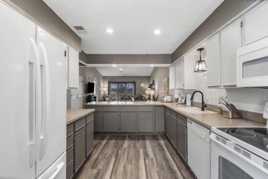 Beautifully Remodeled Penthouse Condo in the Foothills!Step into on Thousand Hills Golf Resort in Missouri - for sale on GolfHomes.com, golf home, golf lot