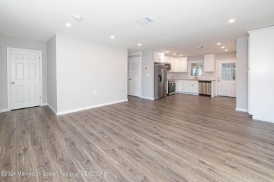Owners took pride in this renovated 2 bedroom 2 full bath home on Leisure Village Golf Course in New Jersey - for sale on GolfHomes.com, golf home, golf lot