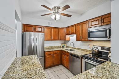 Beautiful and well maintained 1 bedroom 1.5 bathroom unit in on Raintree Golf Course in New Jersey - for sale on GolfHomes.com, golf home, golf lot