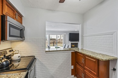 Beautiful and well maintained 1 bedroom 1.5 bathroom unit in on Raintree Golf Course in New Jersey - for sale on GolfHomes.com, golf home, golf lot