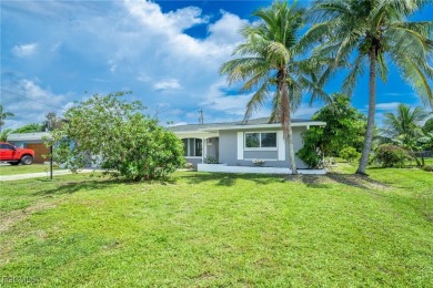 Affordable Pool Home in the Tarpon Point Marina Area of SW Cape on Royal Tee Country Club in Florida - for sale on GolfHomes.com, golf home, golf lot
