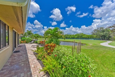 Meticulously Maintained and beautifully updated 3-bedroom on Eagle Wood Golf Course in Florida - for sale on GolfHomes.com, golf home, golf lot