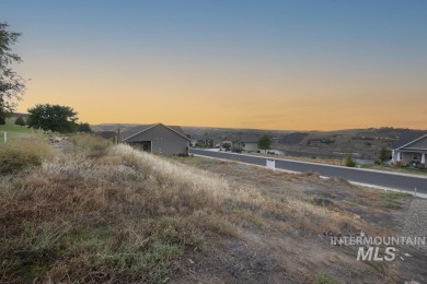 Awesome opportunity to build your Dream Home! Live your best on Lewiston Golf and Country Club in Idaho - for sale on GolfHomes.com, golf home, golf lot
