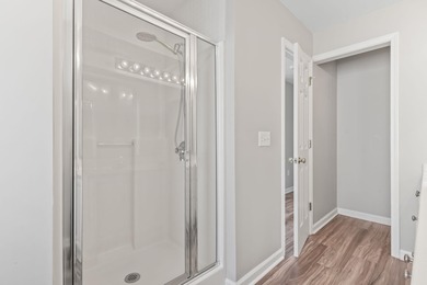 Bright and airy perfectly describes this spacious 3-bedroom on Wachesaw Plantation East Golf Course in South Carolina - for sale on GolfHomes.com, golf home, golf lot