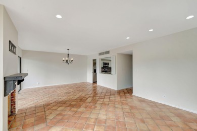 Charming 2 bedroom, 2 bathroom Villa, covered parking for 2 on The President Country Club in Florida - for sale on GolfHomes.com, golf home, golf lot