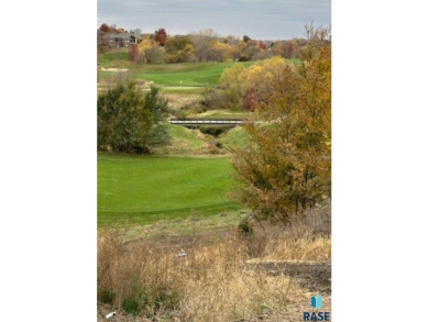 Secluded lot with engaging views ready for you to develop into on Willow Run Golf Course in South Dakota - for sale on GolfHomes.com, golf home, golf lot