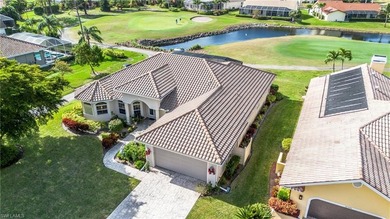 Enjoy beautiful sunsets by the pool in one of the cleanest and on Spanish Wells Golf and Country Club in Florida - for sale on GolfHomes.com, golf home, golf lot