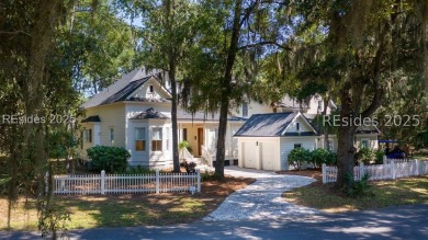 Charming and move-in ready, this 5BR/3BA Golf Cottage in Haig on Haig Point Golf Club in South Carolina - for sale on GolfHomes.com, golf home, golf lot