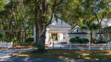 Charming and move-in ready, this 5BR/3BA Golf Cottage in Haig on Haig Point Golf Club in South Carolina - for sale on GolfHomes.com, golf home, golf lot