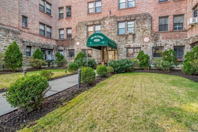 Beautiful and bright one bedroom coop with views of golf course on Pelham Country Club in New York - for sale on GolfHomes.com, golf home, golf lot