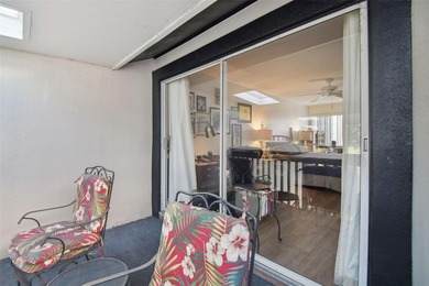 MOVE IN READY!! Beautifully maintained townhouse ideally on Carrollwood Country Club in Florida - for sale on GolfHomes.com, golf home, golf lot