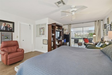 MOVE IN READY!! Beautifully maintained townhouse ideally on Carrollwood Country Club in Florida - for sale on GolfHomes.com, golf home, golf lot