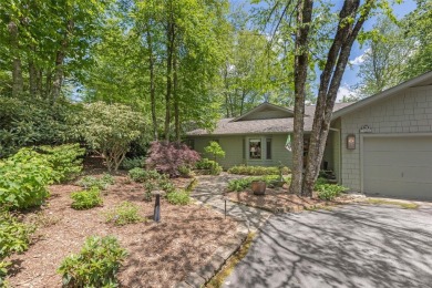 Enjoy the best of the country club living and the wonderful on Highlands Falls Country Club in North Carolina - for sale on GolfHomes.com, golf home, golf lot