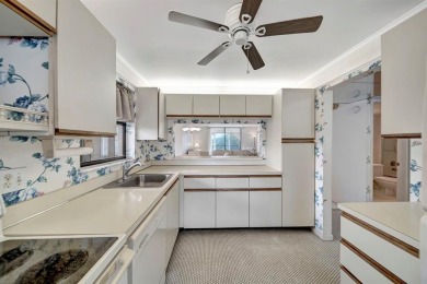 SPACIOUS 2/2 PENTHOUSE CORNER UNIT IN MANICURED 55+ LAKES OF on Inverrary Country Club in Florida - for sale on GolfHomes.com, golf home, golf lot