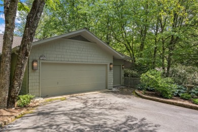 Enjoy the best of the country club living and the wonderful on Highlands Falls Country Club in North Carolina - for sale on GolfHomes.com, golf home, golf lot