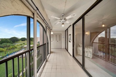 SPACIOUS 2/2 PENTHOUSE CORNER UNIT IN MANICURED 55+ LAKES OF on Inverrary Country Club in Florida - for sale on GolfHomes.com, golf home, golf lot