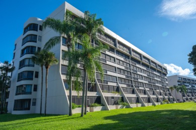 Beautifully renovated corner residence combining the comfort of on The Country Club At Boca Raton in Florida - for sale on GolfHomes.com, golf home, golf lot