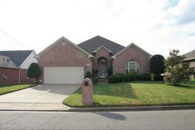 Immaculate and Gorgeous home overlooking the golf course. 3 on Dyersburg Country Club At The Farms in Tennessee - for sale on GolfHomes.com, golf home, golf lot