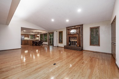 Villa Alegre Townhome wonderfully located on Burladero Trace on DeSoto Golf Course in Arkansas - for sale on GolfHomes.com, golf home, golf lot