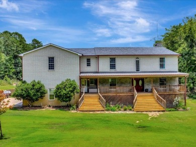 This sizable home has 5-bedrooms and 3 updated bathrooms. There on Woodland Hills Golf Club in Texas - for sale on GolfHomes.com, golf home, golf lot