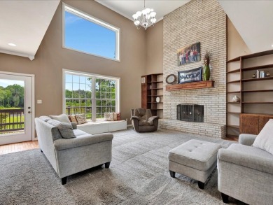 This sizable home has 5-bedrooms and 3 updated bathrooms. There on Woodland Hills Golf Club in Texas - for sale on GolfHomes.com, golf home, golf lot