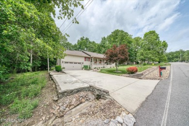 GOLF FRONT HOME - A Spacious  Well-Maintained Retreat! 

 on Druid Hills Golf Club in Tennessee - for sale on GolfHomes.com, golf home, golf lot