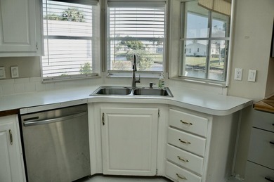 Priced to Sell. New Interior Paint. New Kitchen Tile Flooring on Savanna Golf Club in Florida - for sale on GolfHomes.com, golf home, golf lot